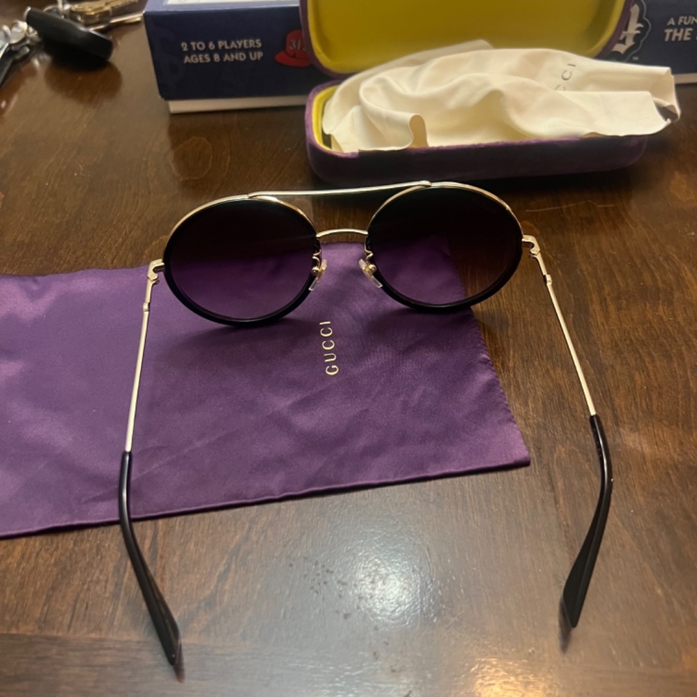 GUCCI GLASSES - Picture 3 of 6
